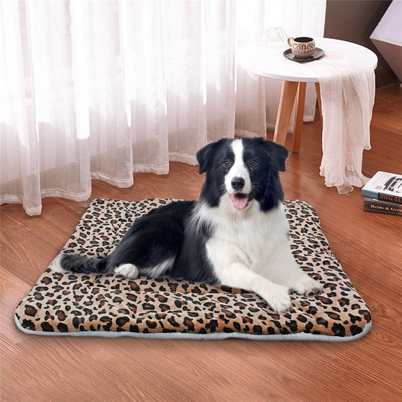 Snug dog blanket. Double sided soft fleece lining.
